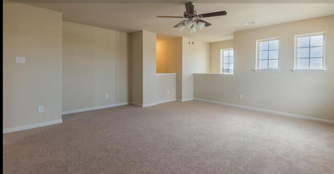 Building Photo - 2631 Cold River Dr