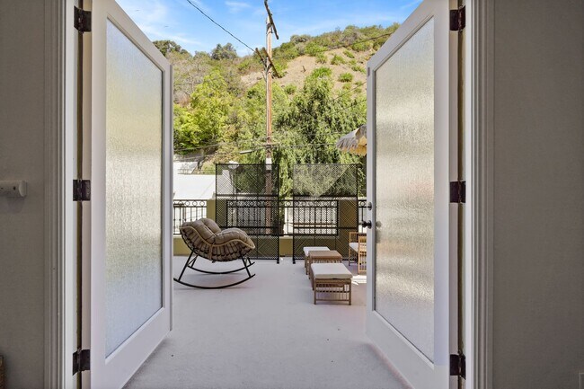 Building Photo - 9842 Portola Dr
