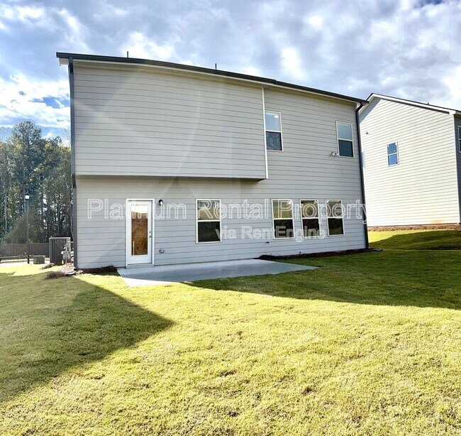 Building Photo - 4579 Silver Oak Dr SW