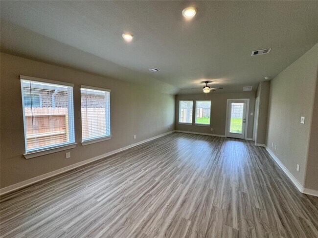 Building Photo - 6254 Brazos Trl Dr
