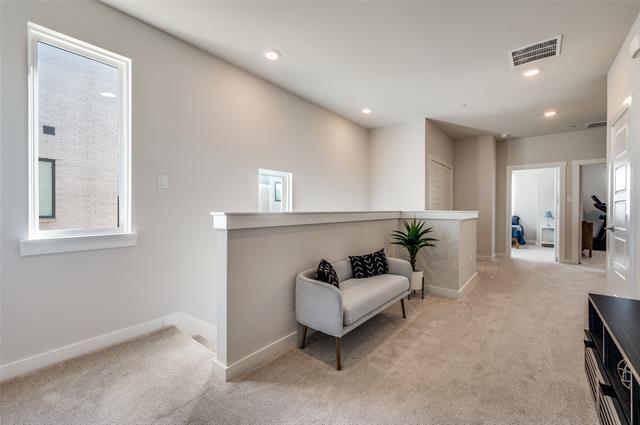 Building Photo - 3711 Rosemont Dr