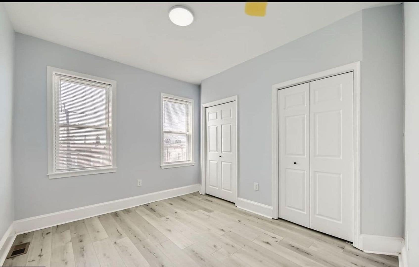 Building Photo - 2601 E Oliver St