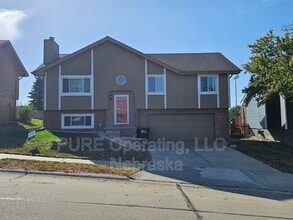 Building Photo - 8303 Vernon Ave