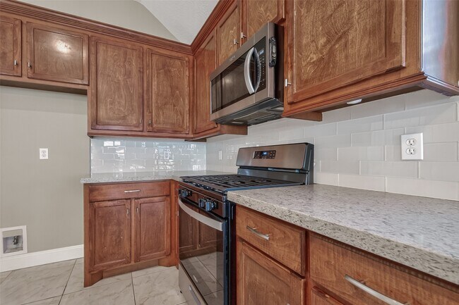 Building Photo - 20126 Black Canyon Dr