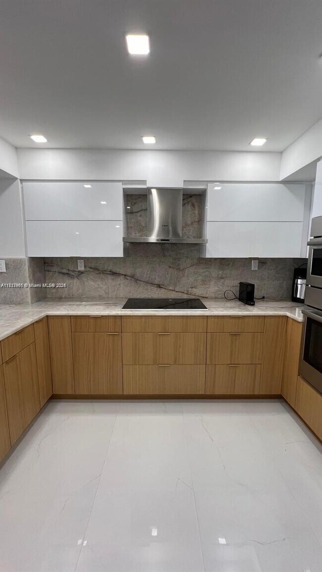 Building Photo - 3900 Galt Ocean Dr