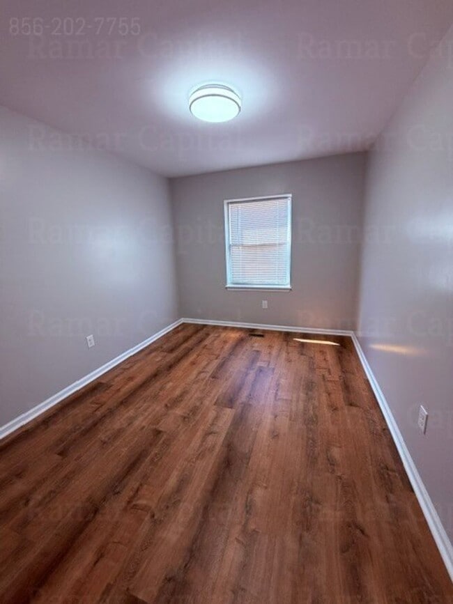 Building Photo - East Camden -  3BR Home with Modern Finishes and Central A/C
