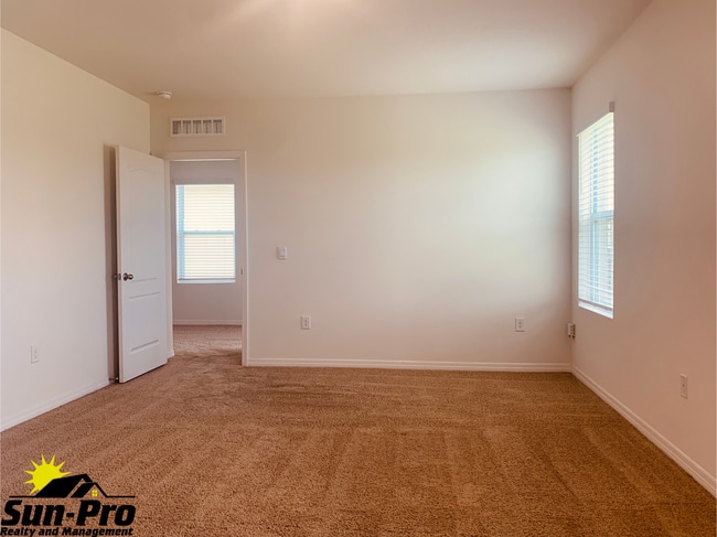 Building Photo - 2007 Glenbrooke Rd.