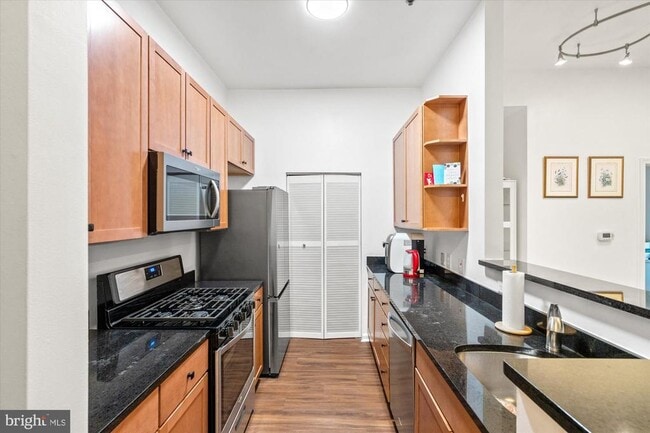 Building Photo - 309 Holland Ln