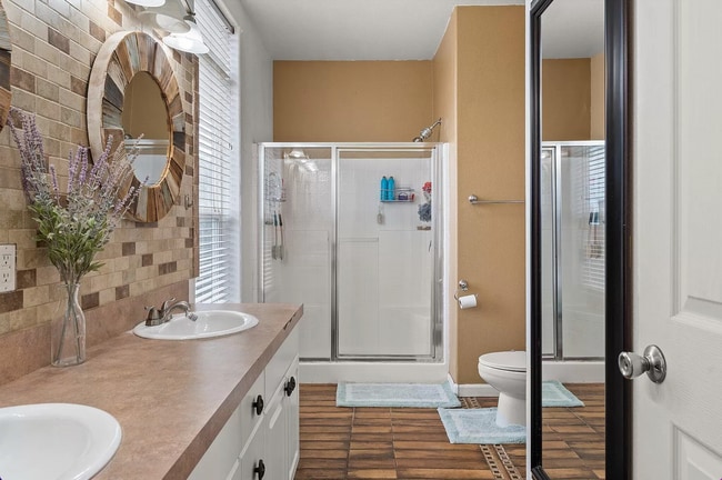 Building Photo - Navajo