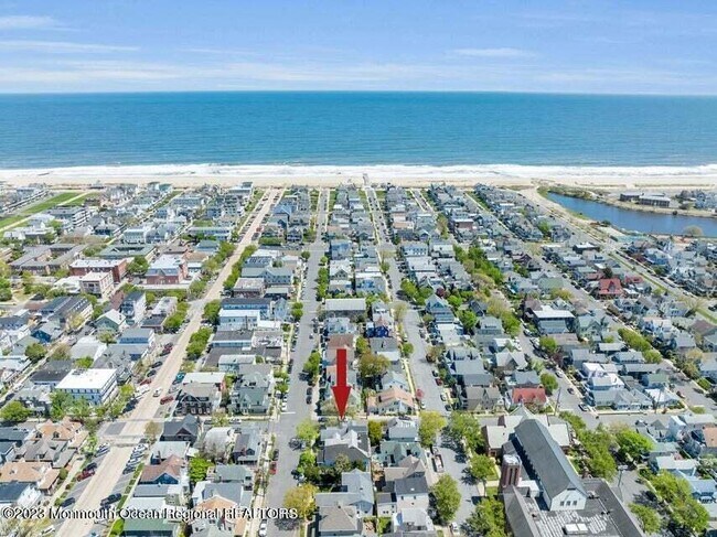 Building Photo - 80 Heck Ave