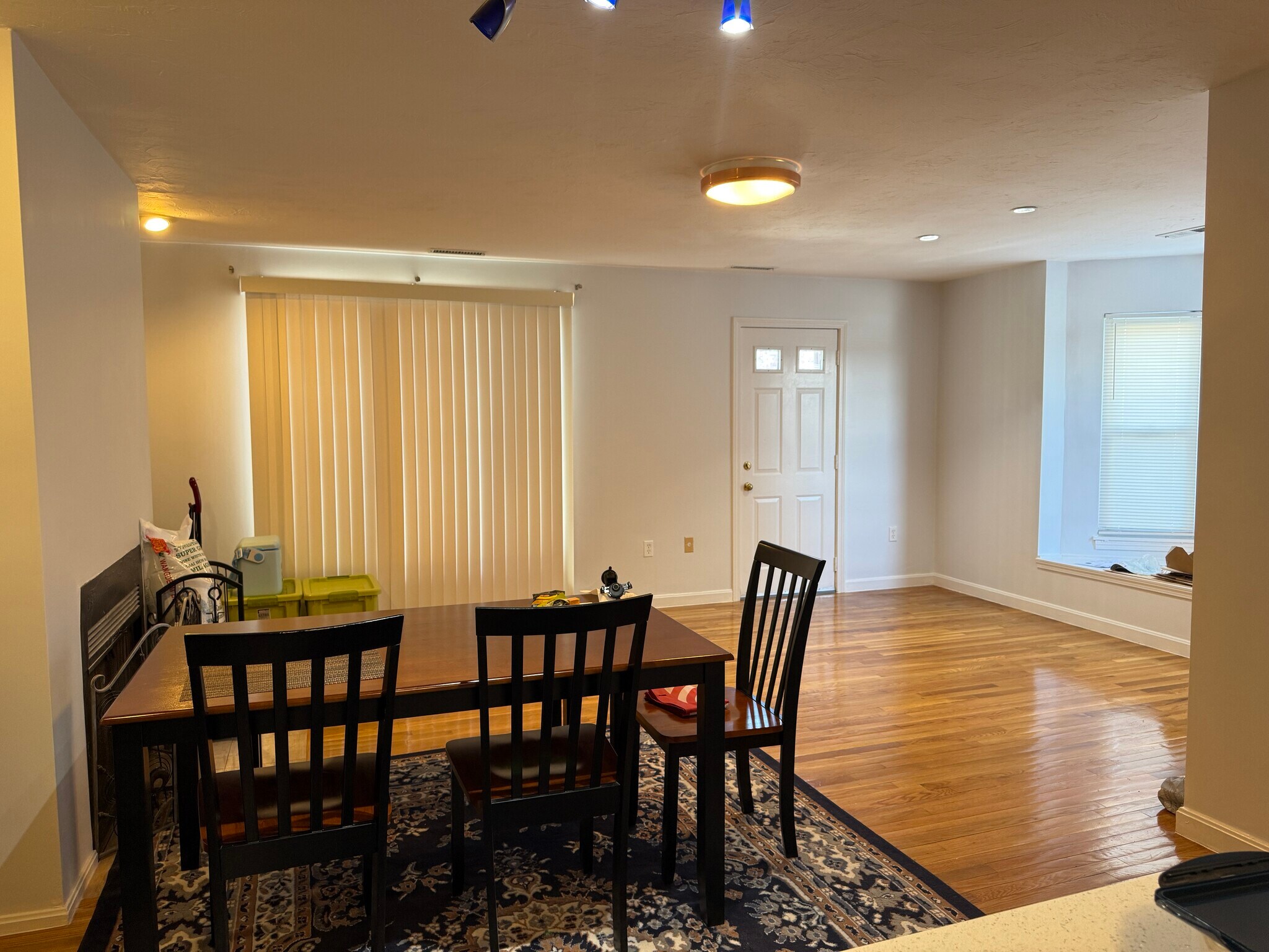 Building Photo - 166 Quincy Shore Dr