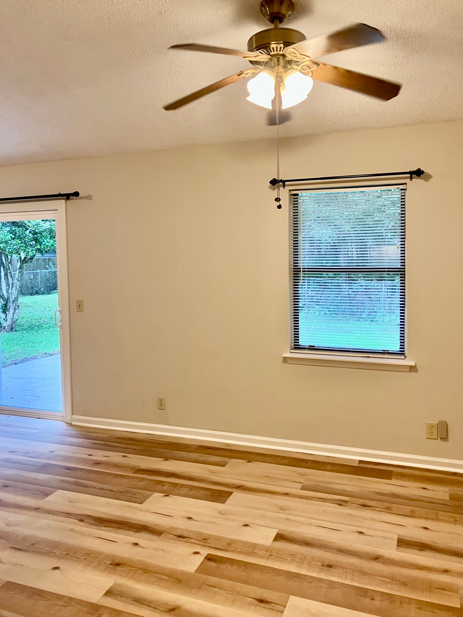 Building Photo - 204 Tuscarora Ct