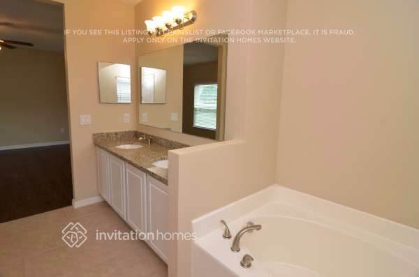 Building Photo - 5194 Deltona Blvd
