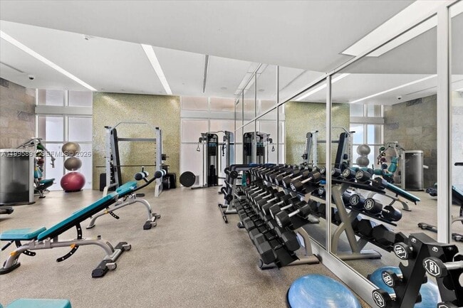 Building Photo - 18201 Collins Ave