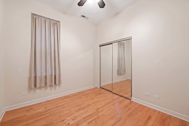 Building Photo - 1725 W Ellen St