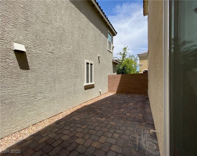 Building Photo - 3149 Umbria Hills Walk