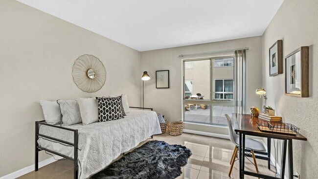 Building Photo - 66 Fairmount Ave