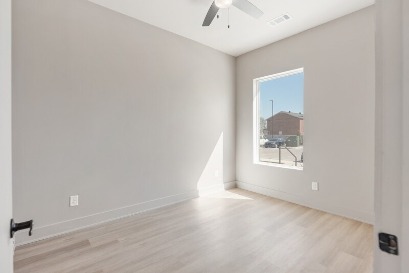 Building Photo - 1090 Haysboro Ave