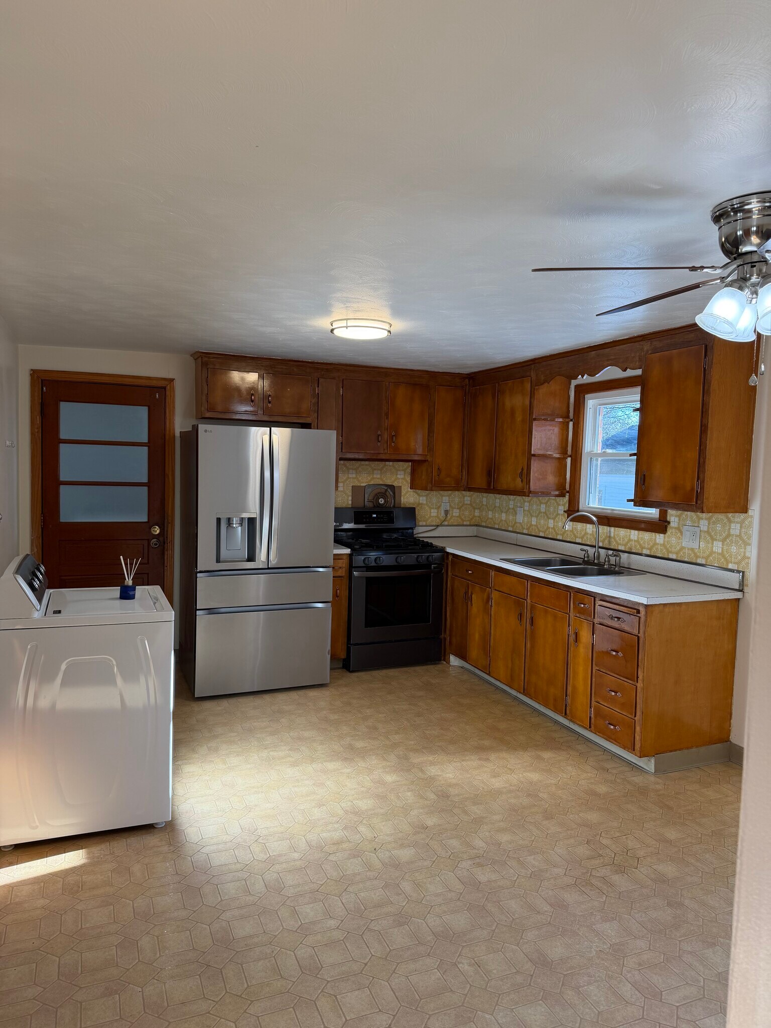 Building Photo - 46 Federal Cir