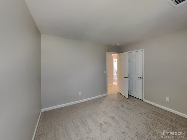 Building Photo - 4065 Alicia Ln