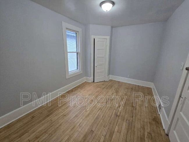 Building Photo - 3111 W Walnut St