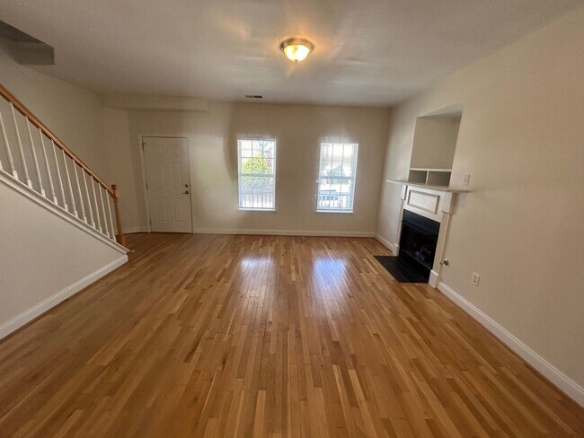 Building Photo - 168 Canal Pl Cir