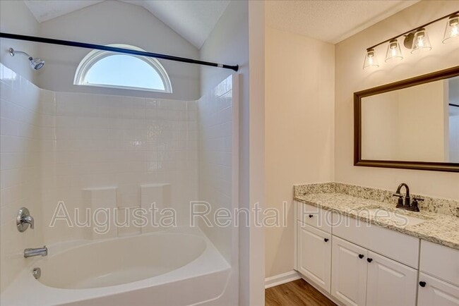 Building Photo - 4851 Jasmine Way