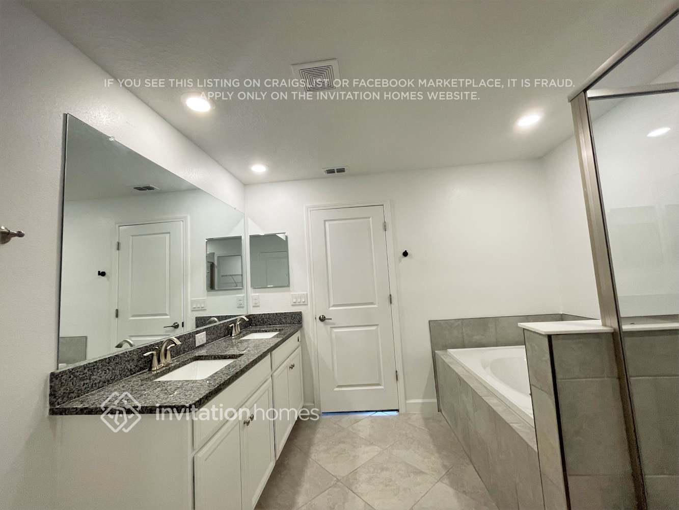 Building Photo - 3078 Bryant Park Dr