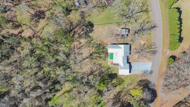 Building Photo - 1216 Old Rdg Rd E