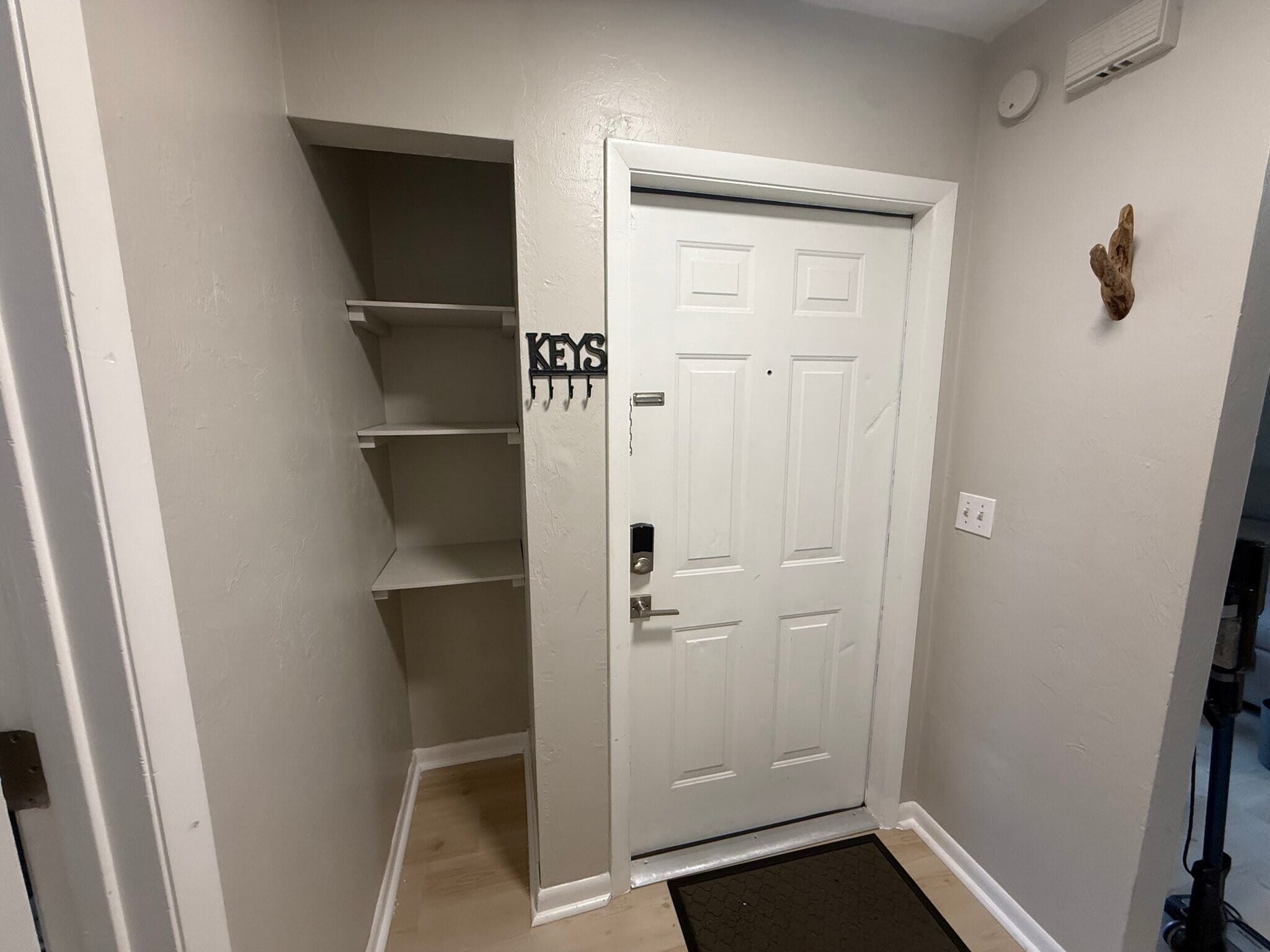 Building Photo - 3811 SW 28th Terrace