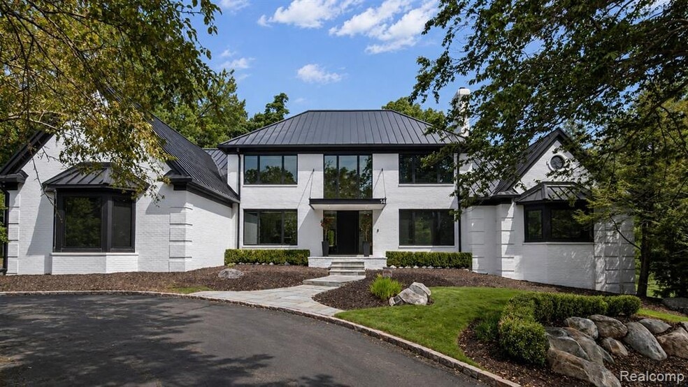 Building Photo - 14 Beresford Ct