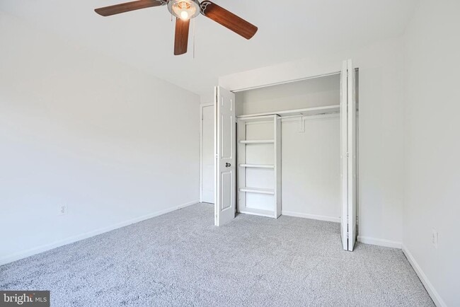 Building Photo - 28 Windersal Ln