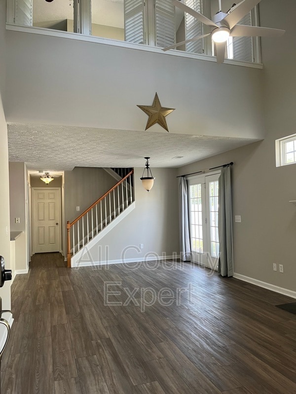 Building Photo - 5480 Mountain Top Pl