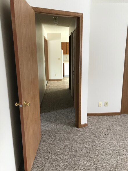 Building Photo - 5153 State Rd 17