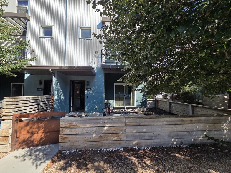 Building Photo - 5097 Laureston Way