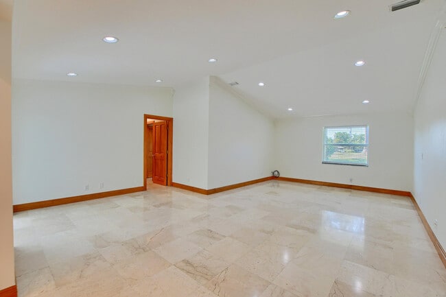 Building Photo - 2334 Timbercreek Cir NW