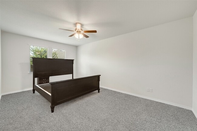 Building Photo - 1117 Goldfinch Dr