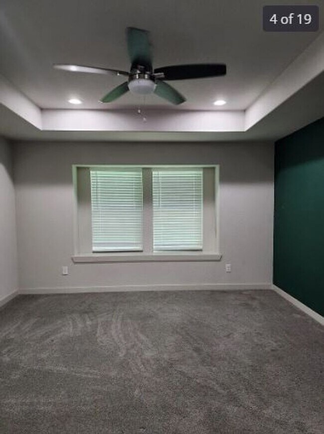 Building Photo - 4740 Fellows Ln