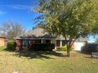 Building Photo - 4 Bedroom/2 Bath Home - Located In Krum