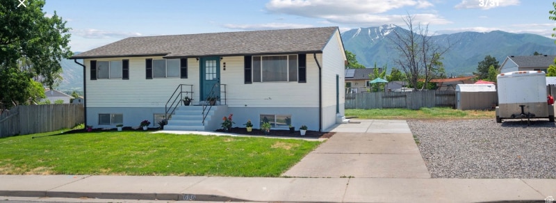 Building Photo - 686 Tomahawk Dr