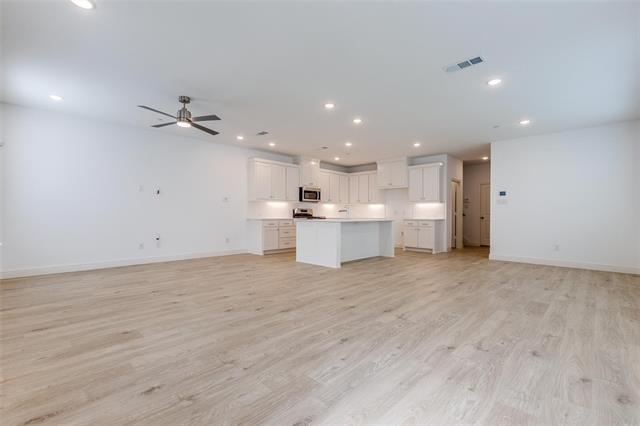 Building Photo - 8864 Scarp Hl Ln