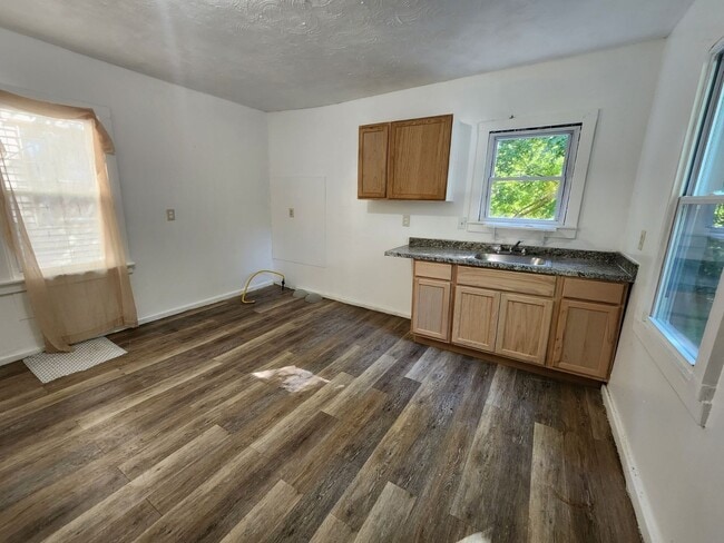 Primary Photo - Two Bedroom Single Family Home!