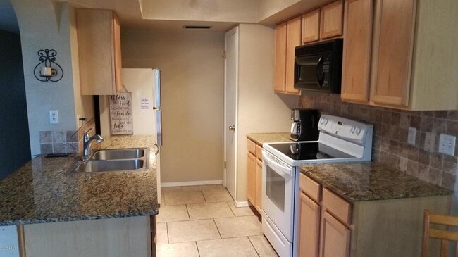 Building Photo - 1861 Montana Vista