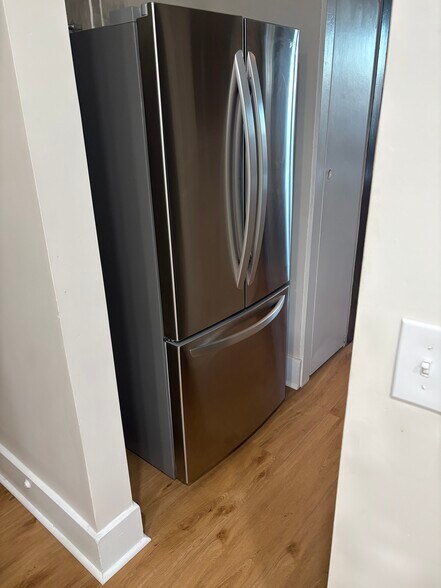 Building Photo - 6944 McPherson Blvd