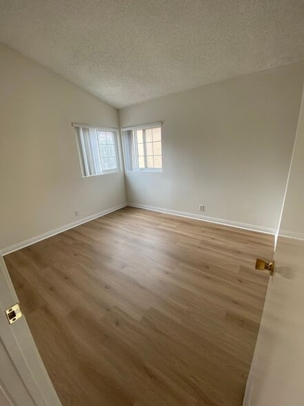 Building Photo - 16 Calle de Rodeo