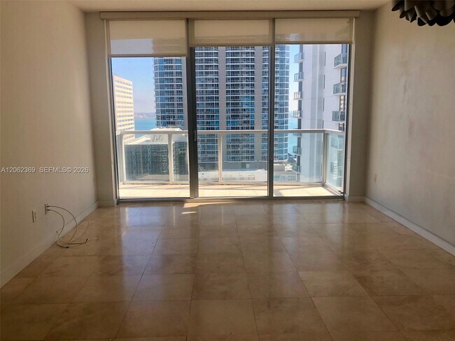 Building Photo - 1050 Brickell Ave