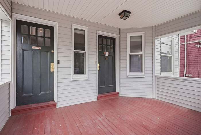 Building Photo - 95 Capen St