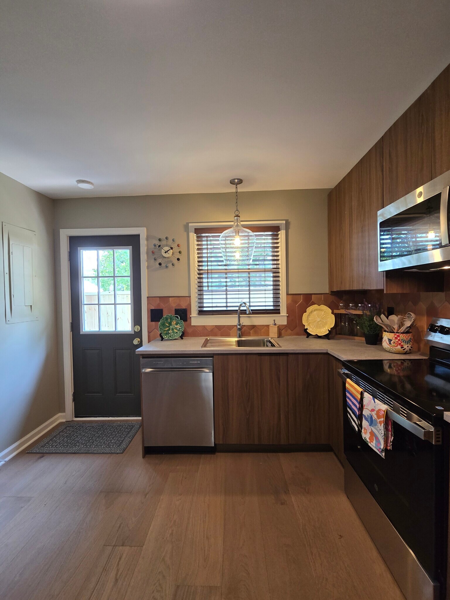 Building Photo - 1751 Pinckney Park Dr
