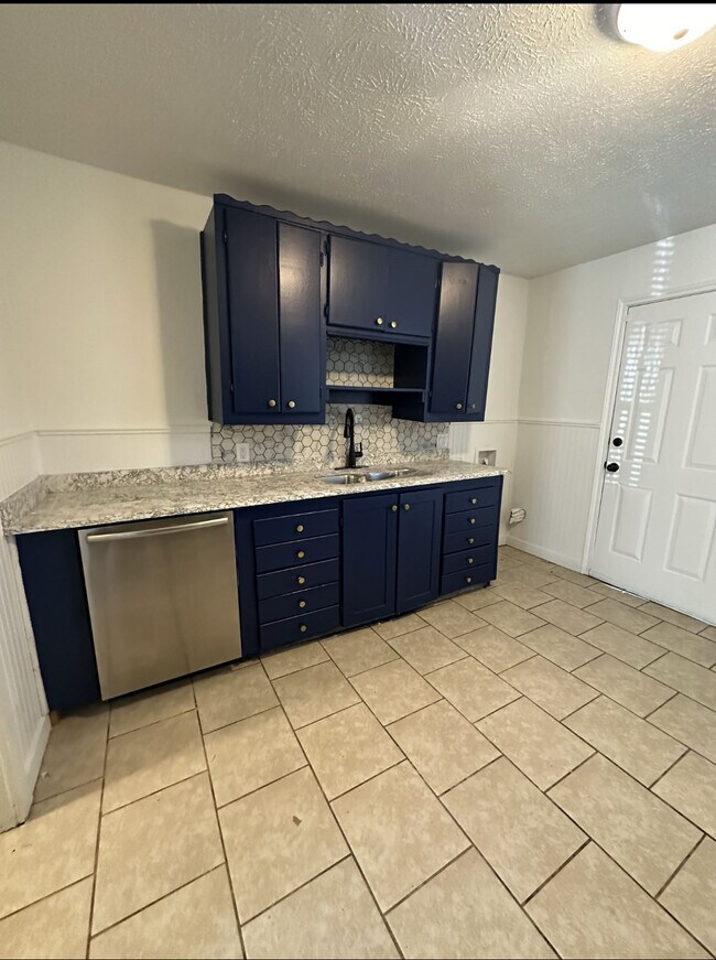 Building Photo - 4622 Stigall Dr