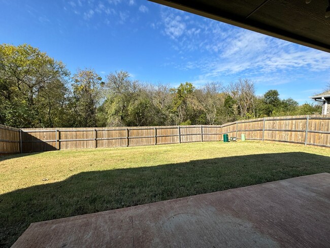 Building Photo - Beautiful 3 Bedroom Home in Azalea Farms i...